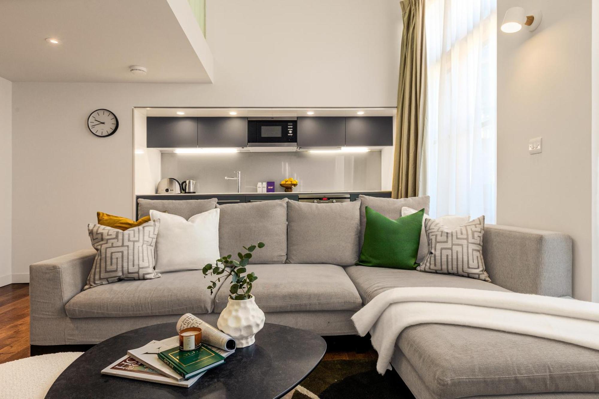 Central Servised Apartments On Artillery Lane Londra Exterior foto