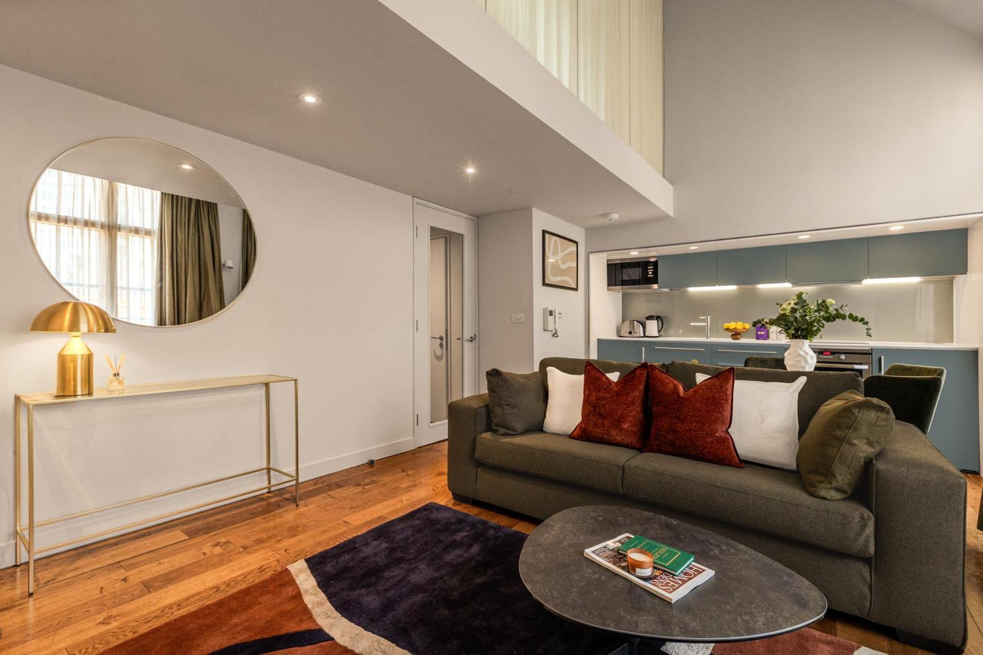 Central Servised Apartments On Artillery Lane Londra Exterior foto