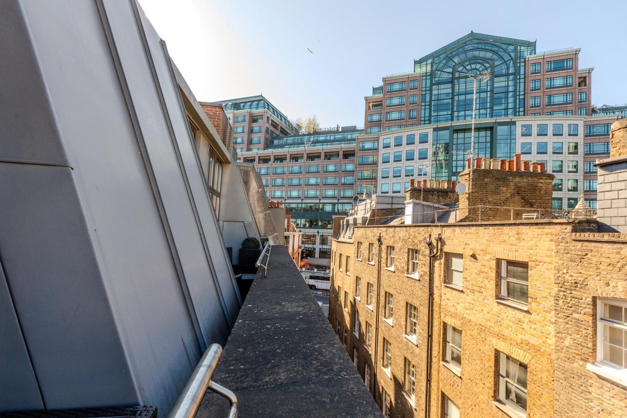Central Servised Apartments On Artillery Lane Londra Exterior foto